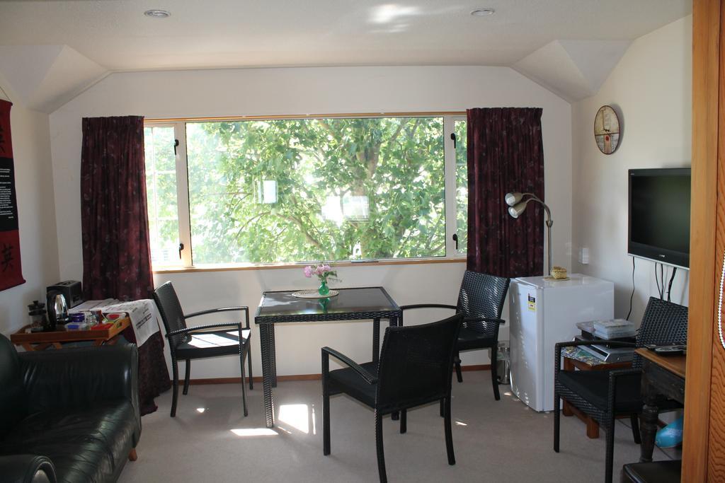 Aroha Riccarton Bed And Breakfast ไครสต์เชิร์ช ภายนอก รูปภาพ